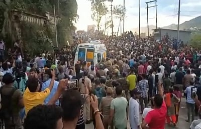 Crowds block the road as Ankita's body  is taken for last rites
