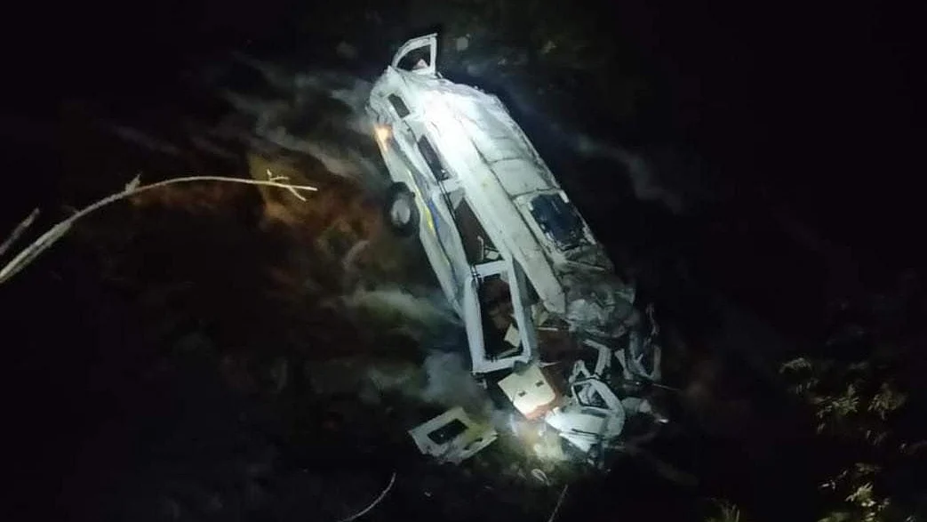 7 tourists dead, 10 injured as vehicle falls into gorge in Himachal's Kullu