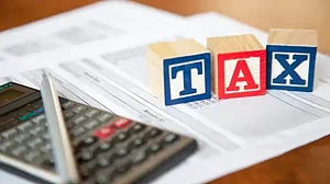 Noida: I-T dept searches major realty players