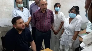 Tejashwi conducts surprise checks at govt hospitals; finds PMCH head preparing to sleep during check