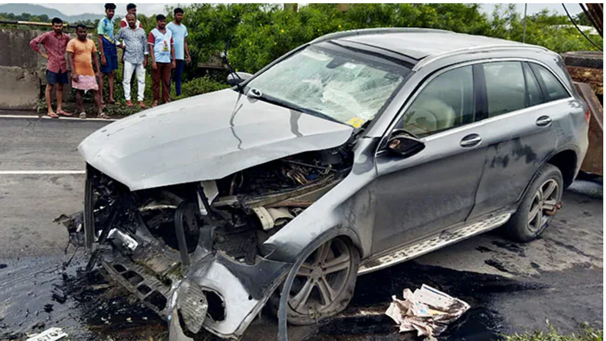 Police obtain CCTV footage of Cyrus Mistry's car shortly before it crashed
