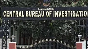 Bengal: 6 held by CBI in school jobs scam
