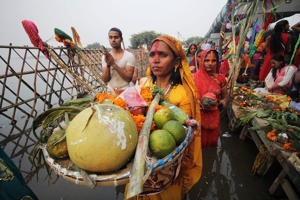 Thousands throng ghats in Delhi for Chhath Puja after two years of Covid restrictions
