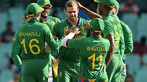 South Africa beat Bangladesh by 104 runs