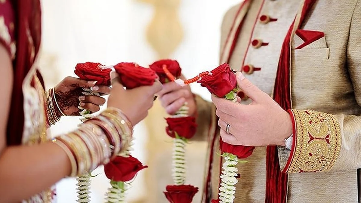 Dalit groom rides horse under police protection in UP's Sambhal