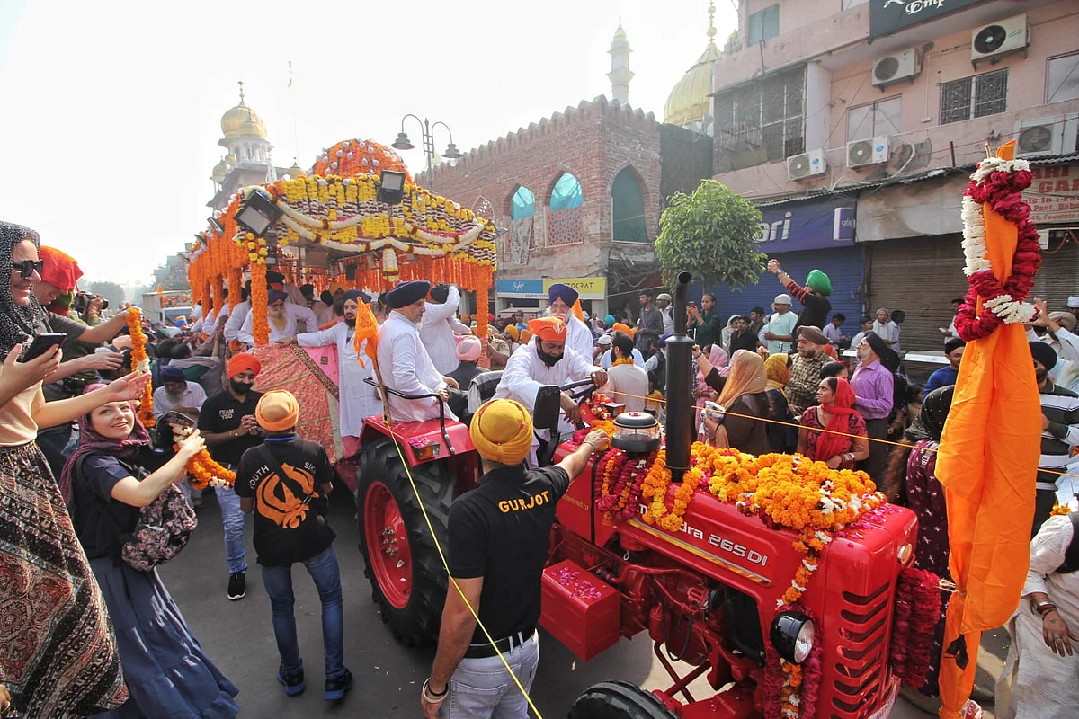 Float carrying the Guru Granth Sahib