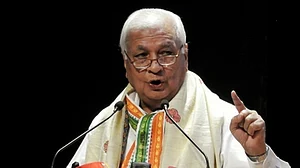 Kerala Guv has lost his mental stability: CPI(M)