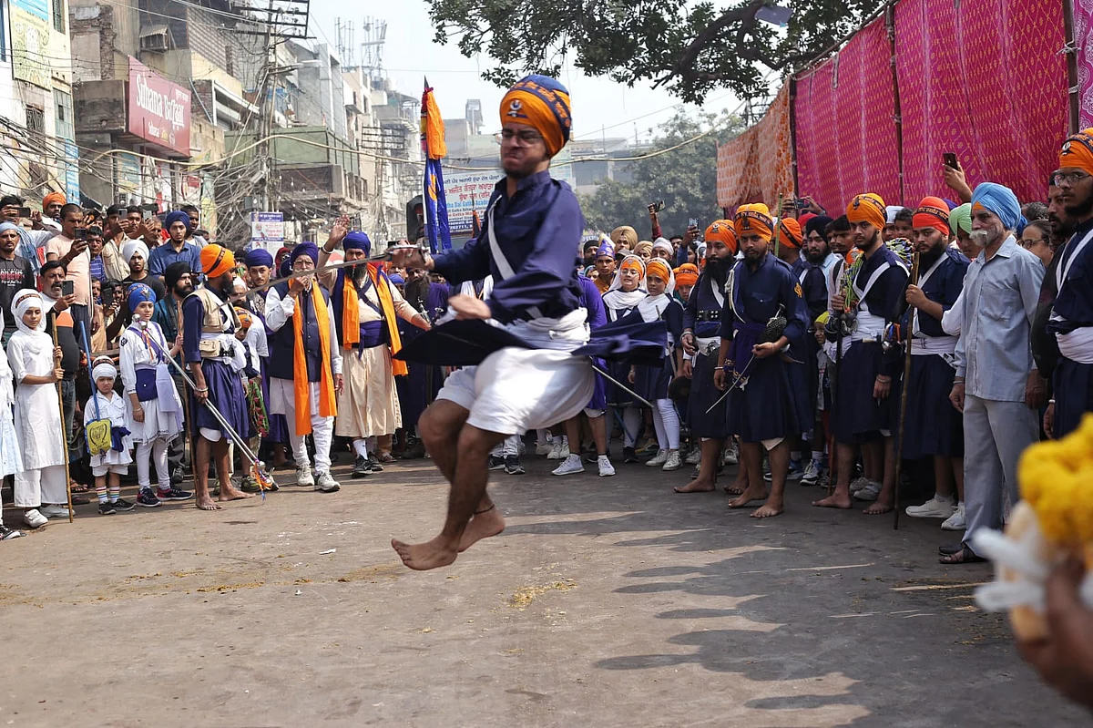In Pictures: Glimpses of Nagar Kirtan procession on the occasion of 553rd Prakash Gurpurab