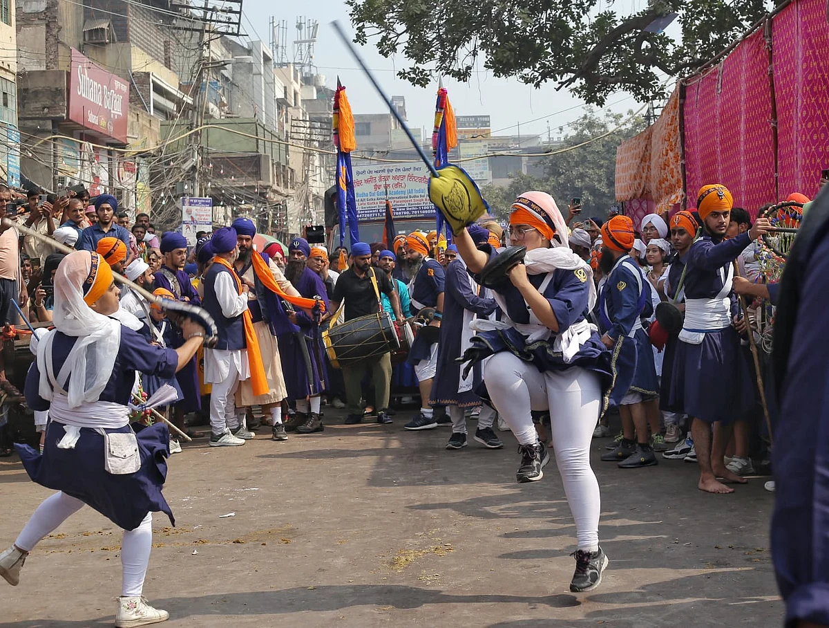 In Pictures: Glimpses of Nagar Kirtan procession on the occasion of 553rd Prakash Gurpurab
