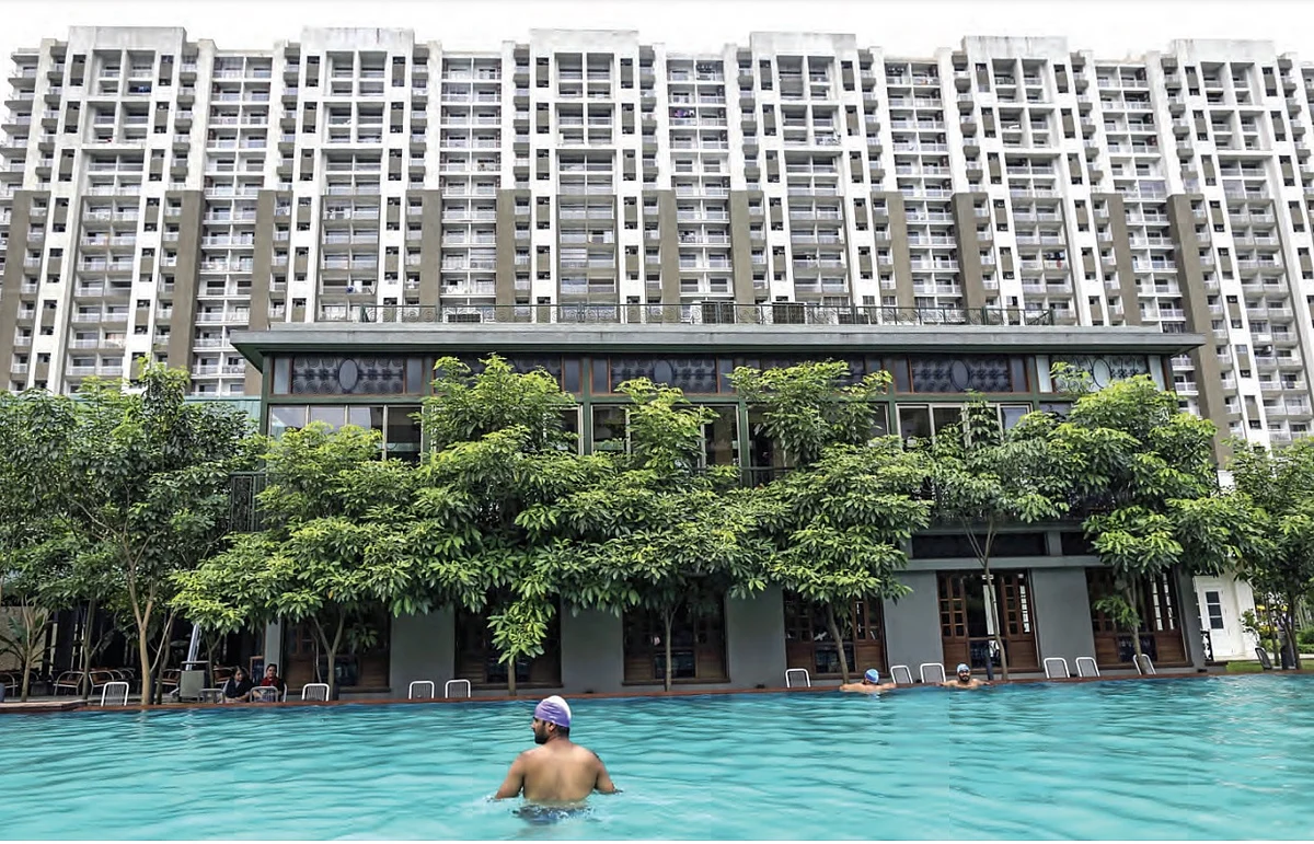 Mumbai: A City for the rich and their Cars