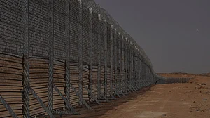 Israel builds 4.6-km wall around Gaza Strip