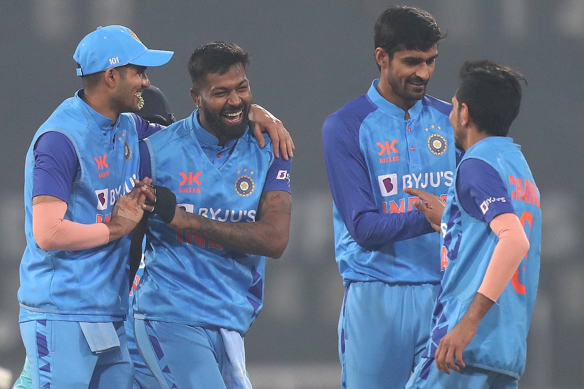 IND vs NZ 2nd T20I: Bowlers shine as India restrict Kiwis to 99/8