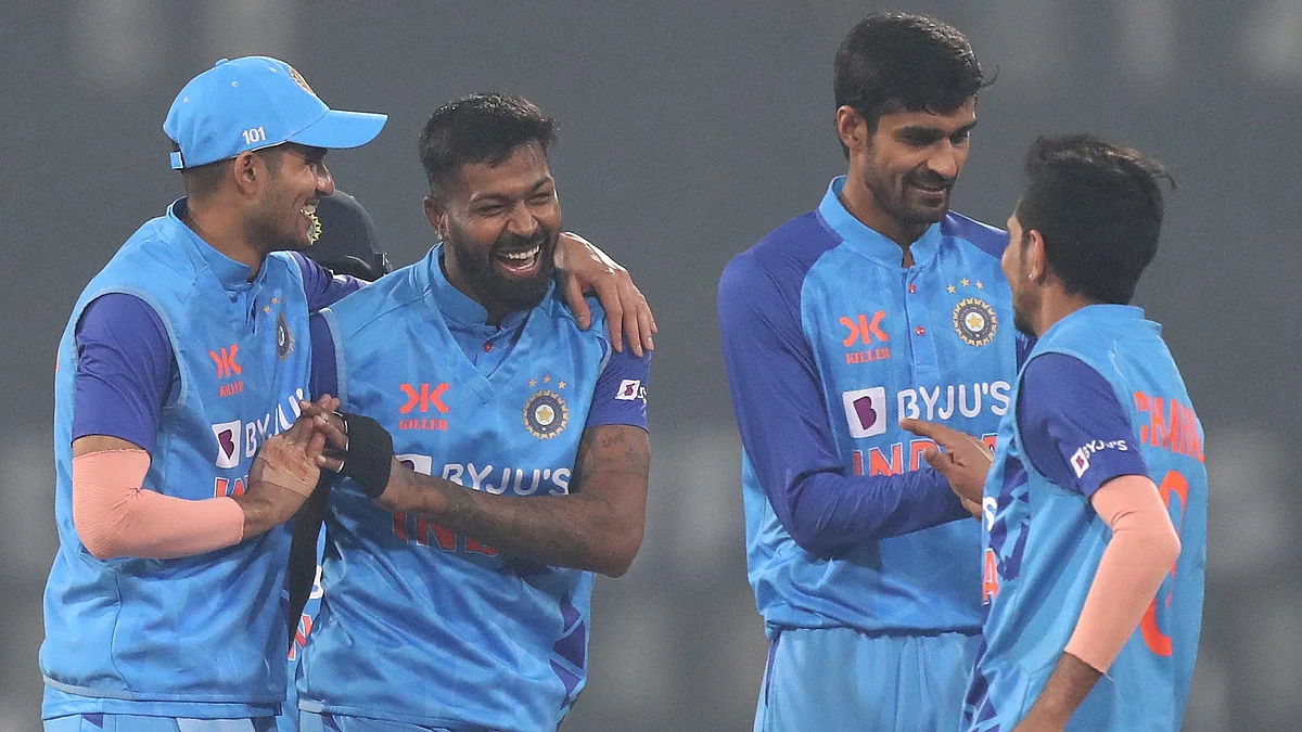 IND vs NZ 2nd T20I: Bowlers shine as India restrict Kiwis to 99/8