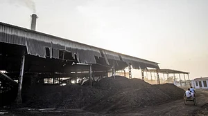 Delhi-NCR: Ban on coal, other unapproved fuels comes into force