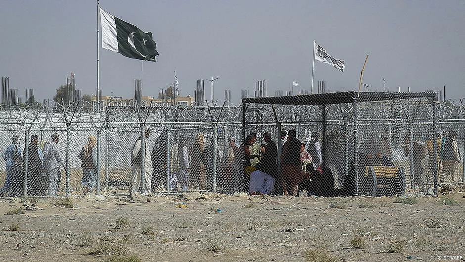 Pakistan to hold talks with Afghan Taliban in Doha to ease border tensions