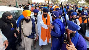 "Stop speaking against Amritpal Singh or..." Congress MP Bittu receives threat call