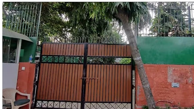 The Mathura Road bungalow where Sisodia stayed since 2015. Now allotted to Atishi