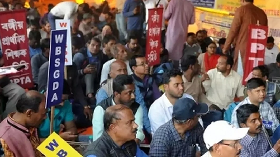 Bengal DA crisis: Employees to go on mass leave on March 30