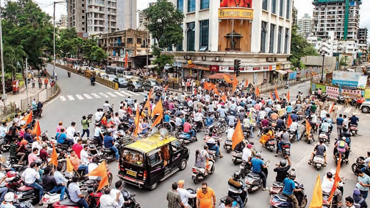 The Battle for the Shakhas