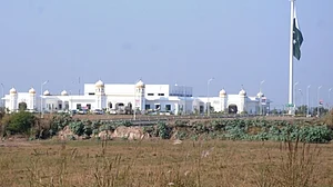 Pak PM appoints Ramesh Singh Arora as ambassador-at-large for Kartarpur Corridor