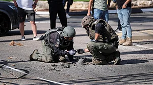 Lebanese authorities detain people they say were planning rockets attacks on Israel