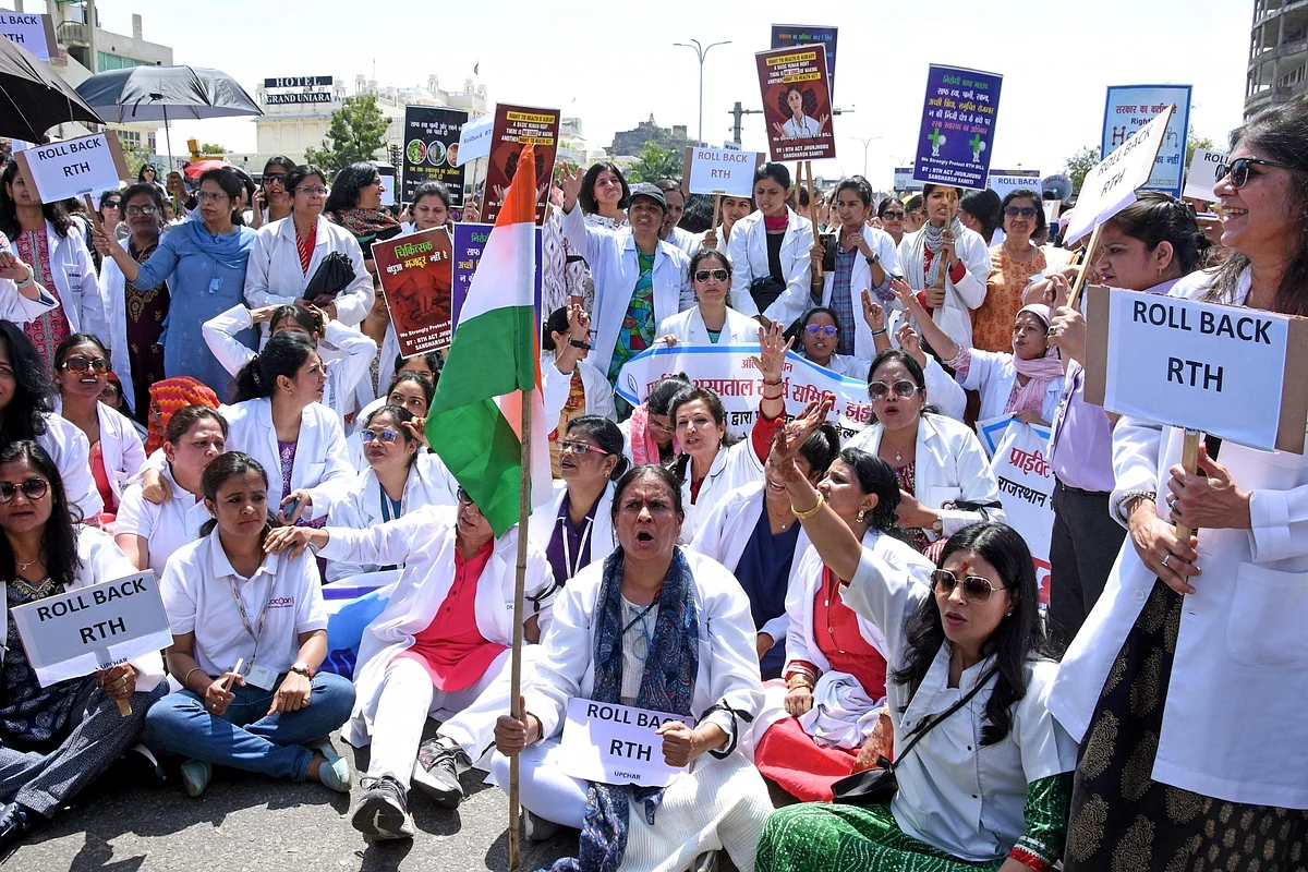 13 days on, no respite from Rajasthan doctors' strike over Right to Health Bill