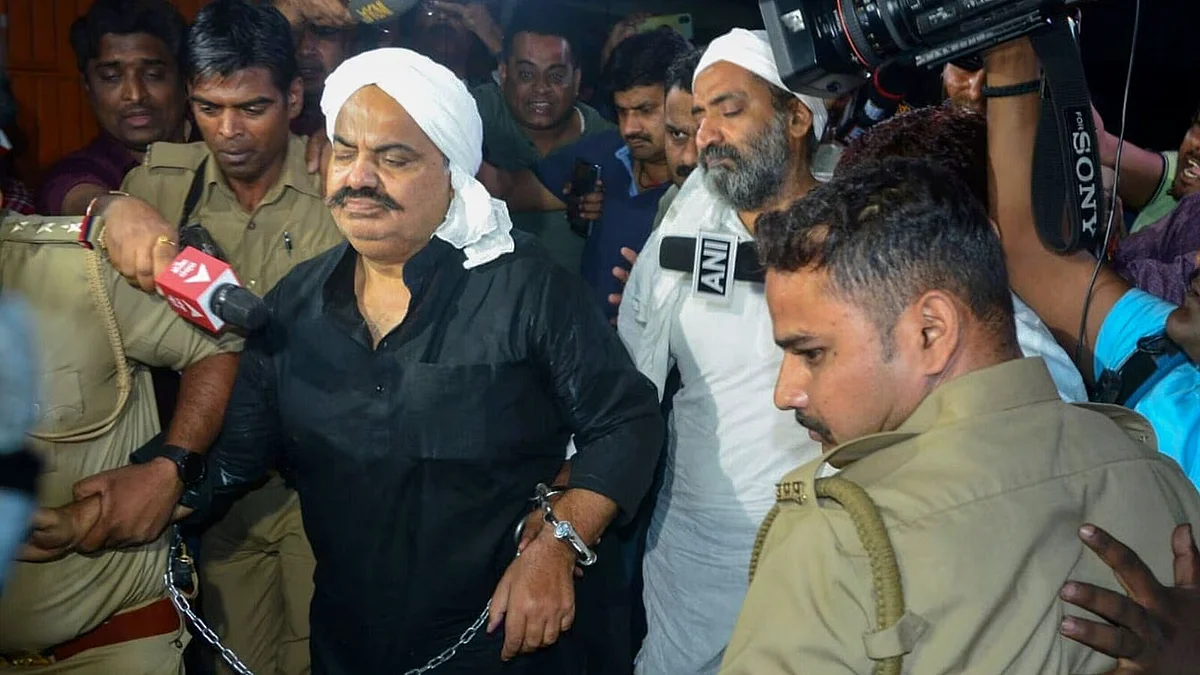 Atiq Ahmend and his brother Ashraf (ANI Photo)