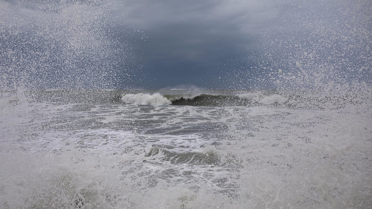 SHAHPORI ISLAND, TEKNAF, BANGLADESH - 2023/05/13: Face of Bay of Bengal at Shahpori island beach in Teknaf ahead of Cyclone Mocha's landfall. (Photo: K M Asad/LightRocket via Getty Images)