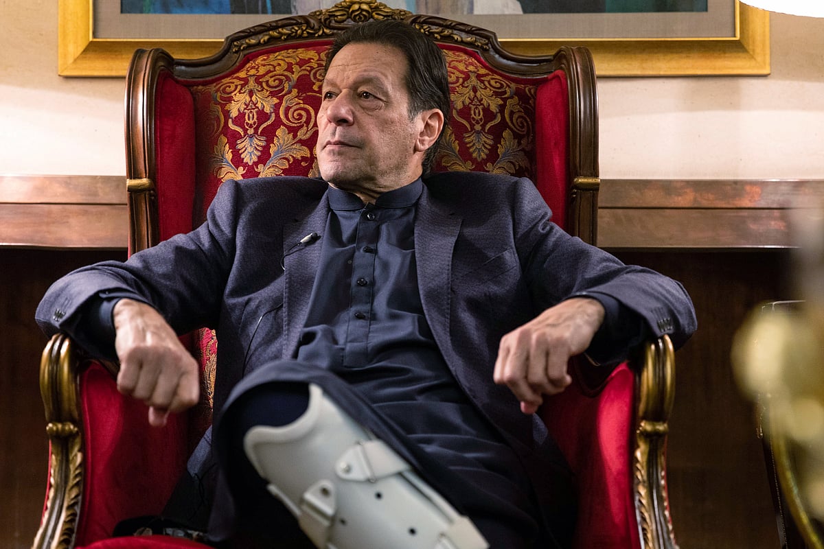 Pak police arrive at former PM Imran Khan's residence in Lahore for search operation