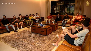 The RCB team at Mohammed Siraj's residence in Hyderabad. (Photo Courtesy: @RCBTweets/Twitter)