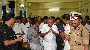 Kerala govt orders judicial probe into tourist boat tragedy