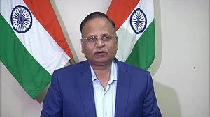 SC asks Delhi HC to decide Satyendar Jain's bail plea in ED case on 9 July