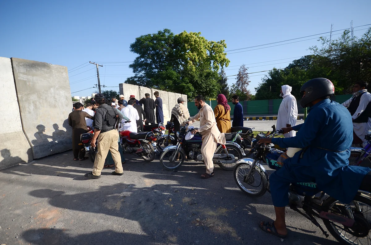 Watch: PTI supporters storm army establishment in Peshawar after Imran Khan arrest