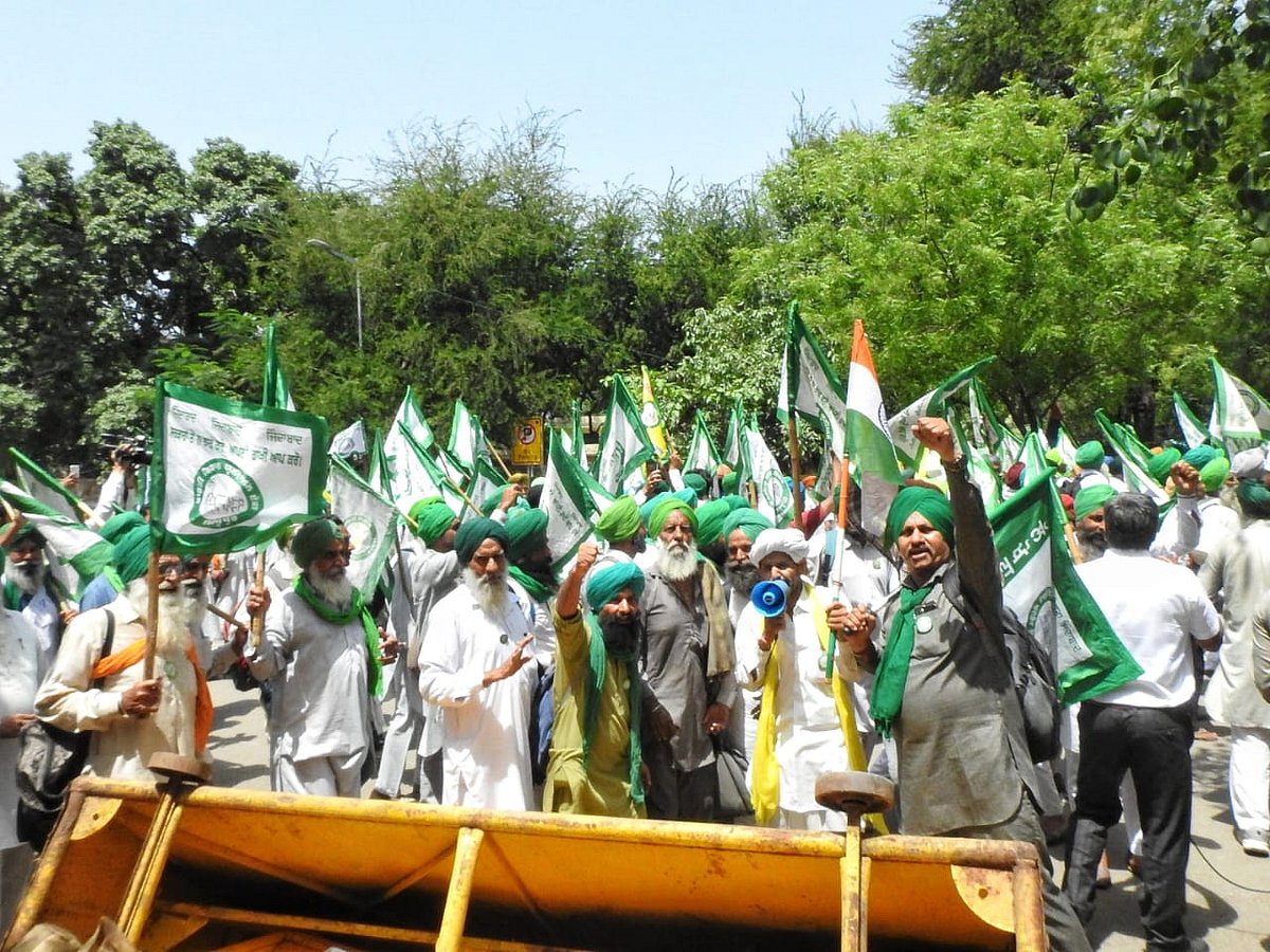 Farmers at Jantar Mantar (NH Photo by Vipin)