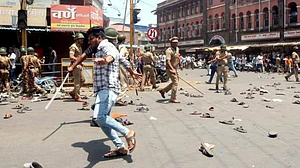 Seventeen arrested for Samnapur vandalism and violence in Ahmednagar District