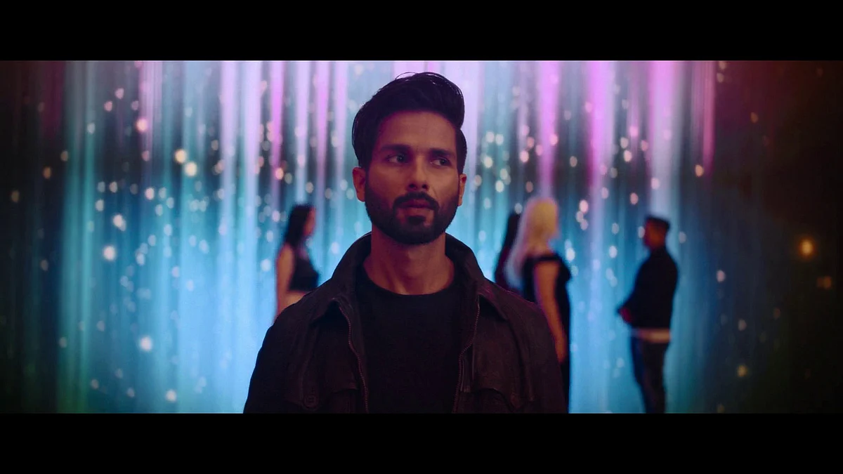 Shahid Kapoor in 'Bloody Daddy' (photo courtesy @pramitheus/Twitter)