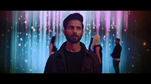 Movie Review: 'Bloody Daddy' is a bloody mix of mayhem and daddy issues