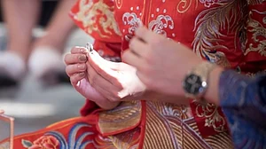 China records its lowest number of marriages amid demographic crisis