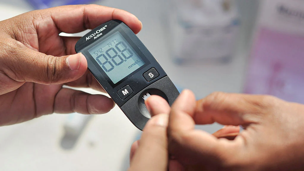 Blood Glucose Monitor to check diabetes (photo: getty images)