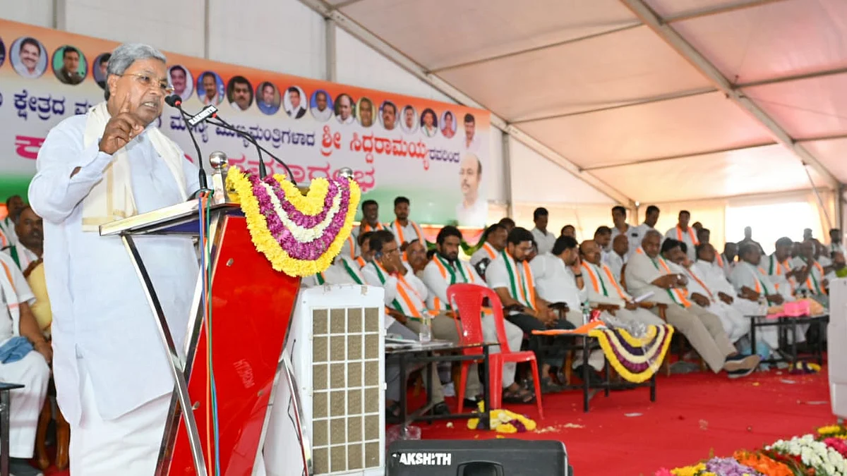 Karnataka CM, Siddaramaiah, at his swearing in ceremony (photo courtesy: @siddaramaiah/Twitter)