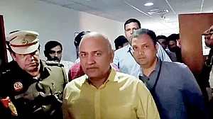 Delhi Excise Policy case: SC clarifies question was not to implicate AAP