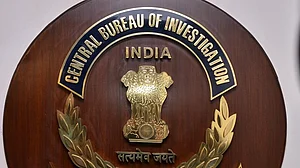 CBI books senior BSNL officials for graft