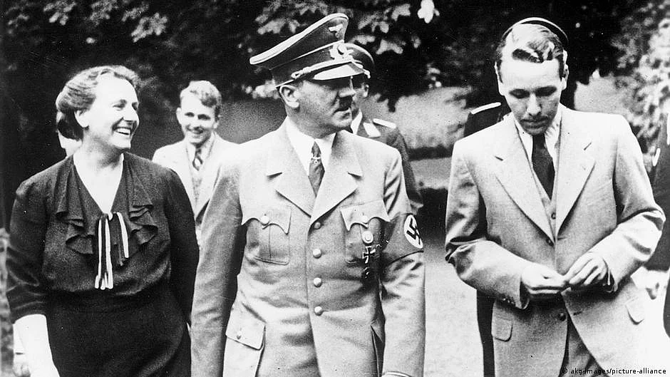 Adolf Hitler felt comfortable in these circles (Photo: DW)