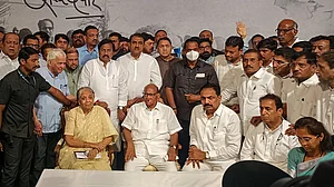 Maha Legislature: Angry clouds amass for stormy monsoon session