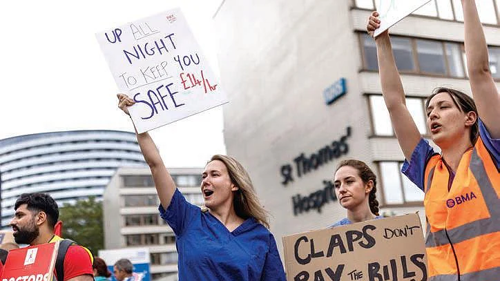 NHS workers protest in London asking for a pay raise, 13 July 2023 (Photo: Getty Images)
