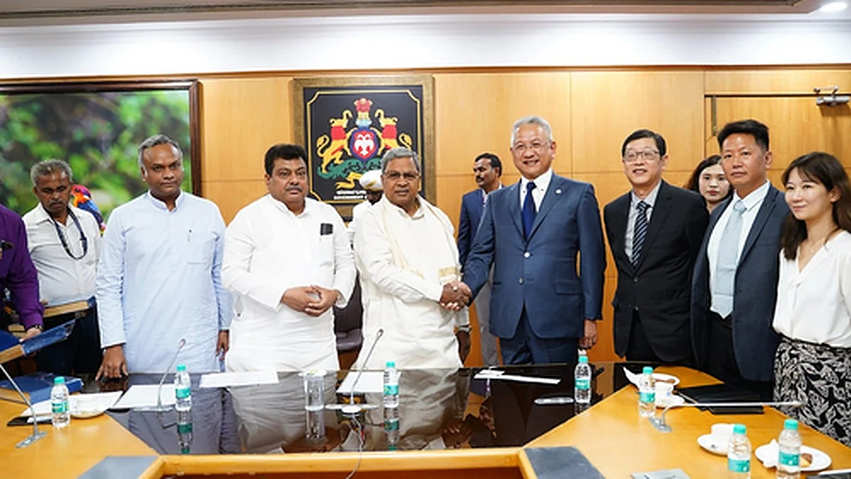 Chief Minister Siddaramaiah meets Foxconn CEO Brand Cheng led delegation (Photo: IANS)