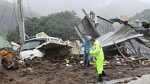South Korea torrential rains: Death toll rises to 33, 10 missing