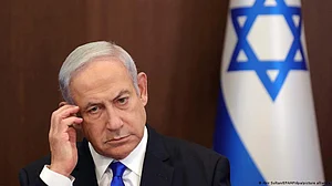 Dozen of hostage families protest outside Netanyahu's residence