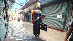 Delhi floods: 3 boys drown even as Yamuna water level drops to 207.98 metres