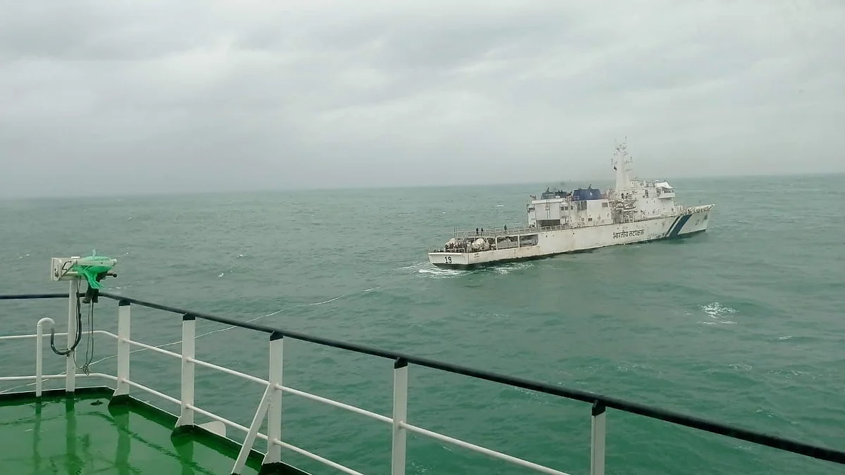 Research vessel RV Sindhu Sadhana being towed to Goa by the Indian Coast Guard (Photo courtesy: Indian Coast Guard)